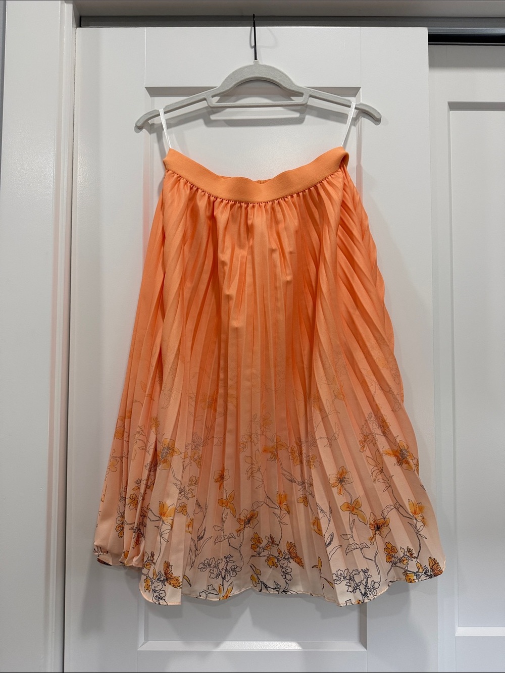 Kate Kasin | Peach and apricot ombré pleated midi skirt (size S)